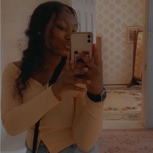 Meet your Posher, Jasmine